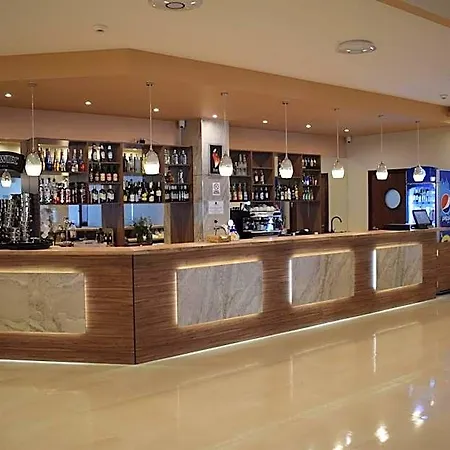 酒店 Bialy 瓦乌布日赫